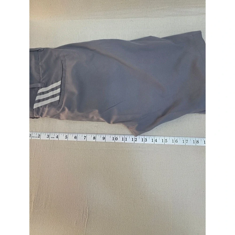 Adidas Golf Shorts Mens 30 Gray Performance 3 Stripe Flat Front‎ Athletic Casual